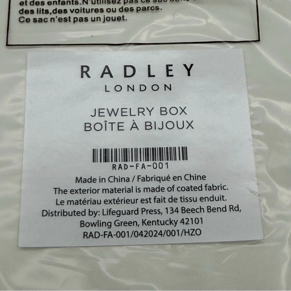 Radley London Jewelry Box Magnetic‎ Closure White New in Plastic